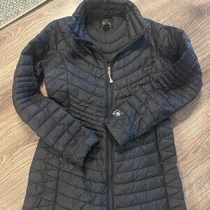 Midlength Mountain Hardwear Puffy Jacket